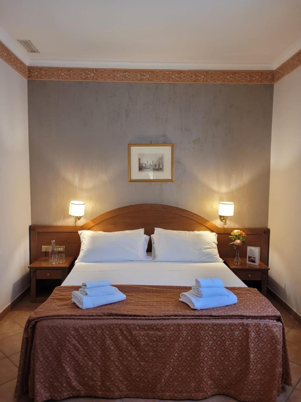 Hotel Squarciarelli 3*